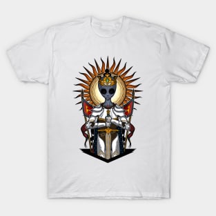 The alien King Arthur - Color Version T-Shirt